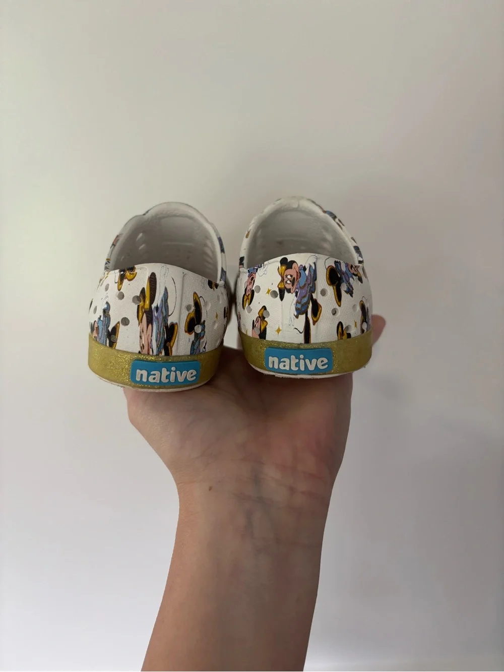 Disney × Native World 50th Anniversary Minnie Mouse slip on shoes 6c